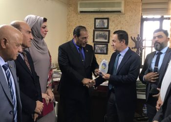 أربيل.. وكالة العراقية نيوز تكرم نقيب صحفيي كوردستان بدرع الابداع والتميز